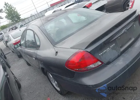 2004 Ford Taurus Ses z USA, uszkodzony, nr VIN 1FAFP55S74A183786